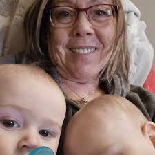 Hey guys 👋 Don't suppose anyone has a paddington bear svg file at all.  Can't seem to find one anywhere 😕