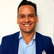 Sam Raines's Instagram, Twitter & Facebook