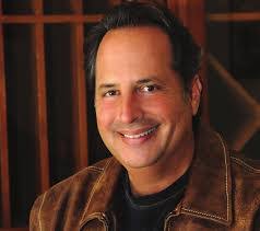 Carol Loop's Instagram, Twitter & Facebook