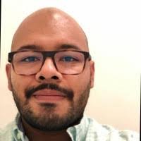 Alberto Loredo's Instagram, Twitter & Facebook