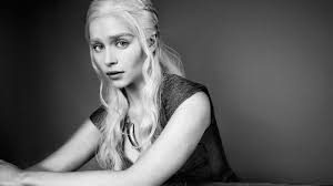 Emilia Clarke As Daenerys Targaryean Hd Wallpaper Wallpaper Flare