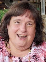 Elsa Stewart's Instagram, Twitter & Facebook