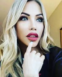 Photo by flora elisa cm (@elisa_colman__________________) · August 20, 2022