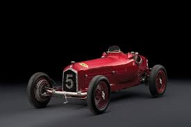 From the mythical tazio nuvolari and enzo ferrari, to the legend of nino farina and juan manuel fangio. 1934 Scuderia Ferrari Alfa Romeo P3 Tipo B