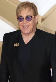 Perruque ou implants : les stars qui tentent de cacher leur perte de  cheveux