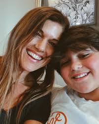 Krisha Garvey (@krishagarvey) • Instagram photos and videos