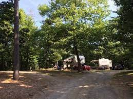 York Beach Camper Park In Maine Described As A Hidden Gem Near The Beach Great Campground Small Welcoming And Frien York Beach Beach Camper Maine Travel
