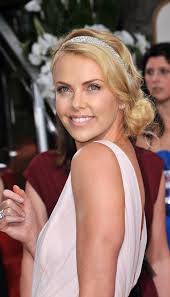 This is a technique where watching someone else do it. 10 Hair Buns For Short Hair With Styling Tips