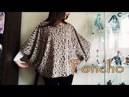 Manteau de paysans et de gauchos d'amérique du sud et d'amérique centrale, fait d'une pièce de tissu rectangulaire en laine − p. Diy Poncho Facile Youtube