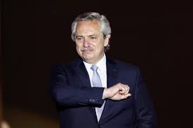 A las 11:30 de este martes y en un acto que liderará el partido quilmes de buenos aires, alberto fernández inaugurará un centenar de obras públicas que se llevaron a cabo en todo el país, con una inversión total de 22.008 millones de pesos. Alberto Fernandez On Twitter Hoy En Esta Plaza Esta Cristina Estoy Yo Estamos Todos Unidos Y Decididos A Poner A La Argentina De Pie Argentinaunida Https T Co Ra6wpjjudq