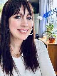 Shannon Slate's Instagram, Twitter & Facebook