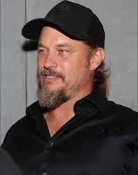 Still not used to cameras… unless I'm swinging an axe…😌❤️