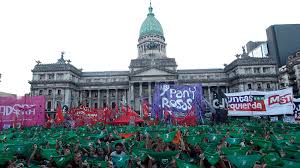 Grupos contra el aborto marchan en argentina antes de que se debata la ley. En La Argentina El Aborto Ya Es Legal Y En El 2020 Sera Ley Infobae