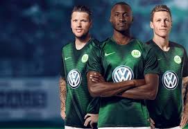 Browse kitbag for official vfl wolfsburg kits, shirts, and vfl wolfsburg football kits! Vfl Wolfsburg 2018 19 Nike Home And Away Kits Football Fashion