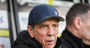 Luxembourg businessman gérard lopez remains in the process of attempting to close the acquisition of ligue 1 side bordeaux, as he now faces checks from french football's financial watchdog the dncg, after having an offer accepted by king street to own the club. Bordeaux Lens Les Compositions Probables Et Les Absents