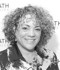 Diane Poland's Instagram, Twitter & Facebook