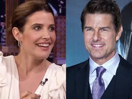 (what…?) (том заказывает японскую еду каждую пятницу.) what does tom order every friday? Cobie Smulders Talks About Being On Tom Cruise S Holiday Cake List Insider