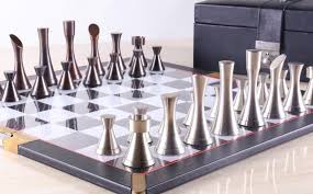 Featuring minimalistic pieces and bejeweled boards. 4 Modern Chess Sets And Boards World Chess Pieces