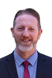 Anne Rennie's Instagram, Twitter & Facebook