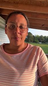 Sara Dinkins's Instagram, Twitter & Facebook