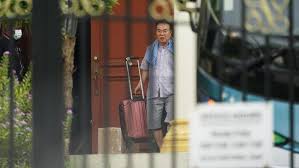 Korea utara telah menyuarakan kemarahannya terhadap investigasi kematian kim jong nam di malaysia dan menolak mengakui bahwa orang yang meninggal itu adalah kim jong nam. Foto Diplomat Korea Utara Tinggalkan Malaysia