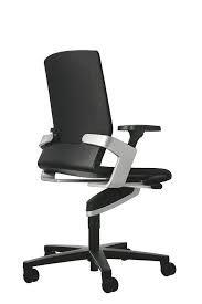 On Black Office Chair With Trimension Three Dimensional Synchro Adjusted Dynamic Seating Desi Best Office Chair Office Chair Design Ergonomic Office Chair