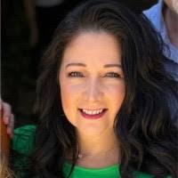 Stacey Krause's Instagram, Twitter & Facebook