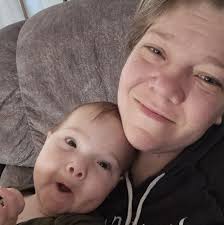 Your big sis through pregnancy, postpartum, and motherhood ❤️ My goal is to  help all mothers feel seen and heard here 💕 Sometimes we just want to hear  it from another mom