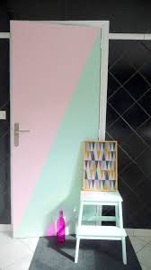 Le Pingouin De L Espace Peinture Porte Menthe Decoration