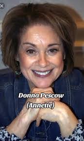 Donna Pasco's Instagram, Twitter & Facebook