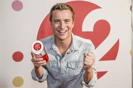 Niels destadsbader (28) is in de zevende hemel. Niels Destadsbader Wint Radio 2 Zomerhit 2018 Brussel De Standaard Mobile