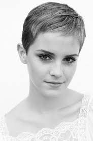 Between her latest film the bling ring becoming an instant hit and her august teen vogue cover, emma watson is proving that she's not only a mainstay in pop culture, she's also the it girl to watch. Emma Watson S New Hair Love Or Hate