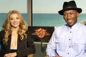 2014 filmleri aksiyon bilim kurgu filmleri film izle macera türkçe dublaj filmler yabancı film izle. Natalie Dormer And Mahershala Ali Dish On Mockingjay S Jennifer Lawrence S Naughty Ways Scoop On Game Of Thrones And House Of Cards Interviews Articles