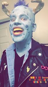 One such film is the 1989 comedy little monsters starring comic howie mandel and fred savage, fresh off the debut of the wonder years. Howie Mandel On Twitter Me Rt Zachwiechmann A Look Back At Halloween S Past Getting Anxious To This Weekend Howiemandel Maurice Littlemonsters Maurice Https T Co Igdeonlble