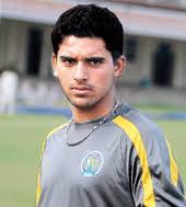 Rakhee Roy's Instagram, Twitter & Facebook