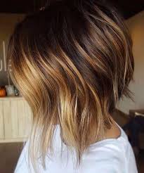 dunkle und toffee balayage kurze haare haarschnitt bob haarschnitt bob frisur