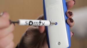 Somfy eolis 3d wirefree rts funk windsensor markisen windwächter weißart, der eolis 3d wirefree rts misst konstant die durch wind verursachten schwingungen an ihrer markise, in. Programming Eolis 3d Wirefree Rts Wind Sensor Youtube