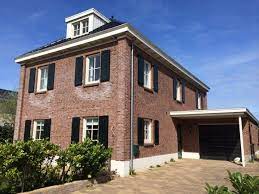 Meranti Luiken In Grachtengroen Huis Buitenkant Design Huis Buitenkant Luiken