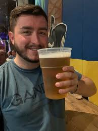 Andrew Wakeling (@awakeling1)