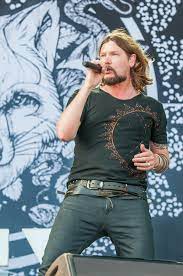 Does rea garvey have tattoos? Rea Garvey Wikipedia