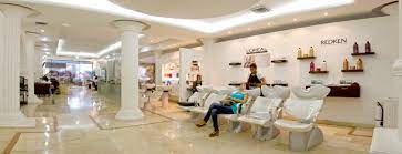 Vive una experiencia única y gratificante con el glamour y la belleza que solo nuestro equipo de profesionales con más de 15 años de experiencia puede brindarte. Peluqueria En Cartagena Salon Y Spa Diego Moya