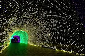 This Tunnel Of Lights In Tokyo Is Way Too Trippy