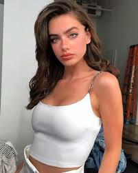 She has appeared in a number of international modeling campaigns. Divine Beauties Yael Shelbia Cohen Yaelshelbia Israeli Girls Gorgeous Girls Girl
