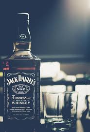 Daniel Minuman Alkohol Minuman Keras Alkohol