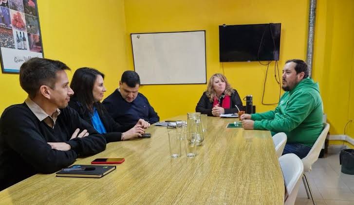 ATE se reunió con el Gobierno rionegrino por paritarias - ATE