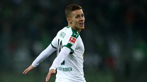 Thorgan ganael francis hazard (french pronunciation: Bundesliga Borussia Dortmund Mit Vorteil Bei Thorgan Hazard Eurosport
