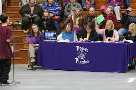 Hatch wins county spelling bee