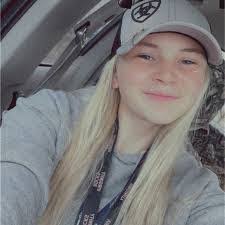 Jayme Perez's Instagram, Twitter & Facebook