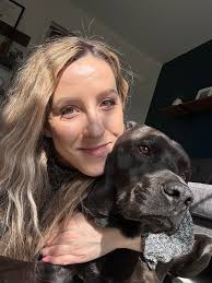 Putting out a feeler just in case! My name is Taylor I just made a year  here in Denver I'm an accountant who works a hybrid schedule. Definitely  more