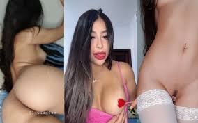 Novinha Livia Dias Se Exibindo Pelada